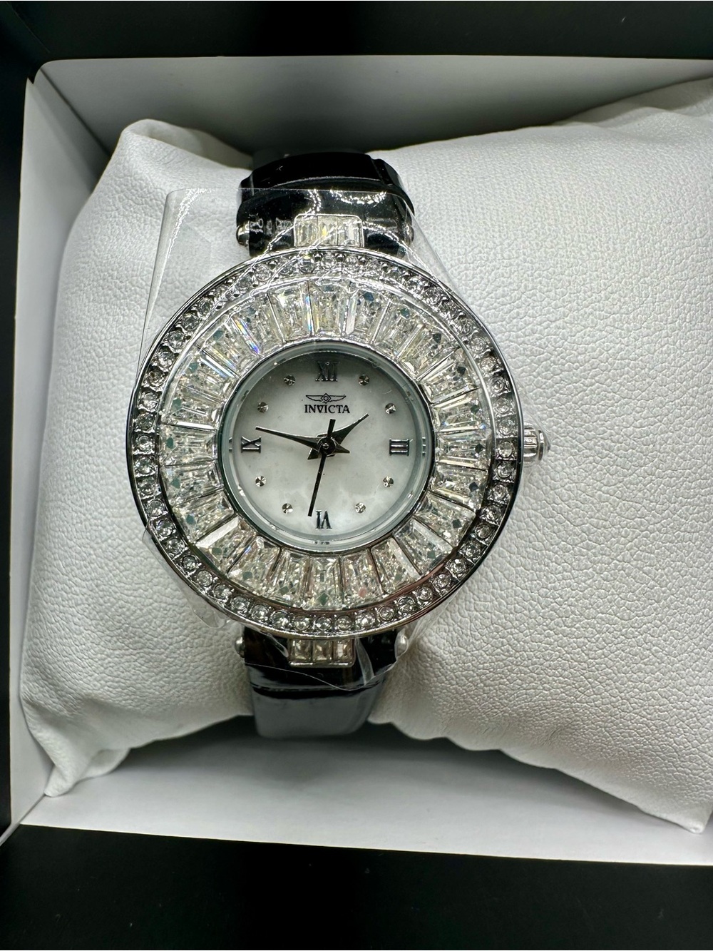 NEW IN BOX✨ Invicta Celestial Lady 30mm Silver Watch Black Genuine Leather Band